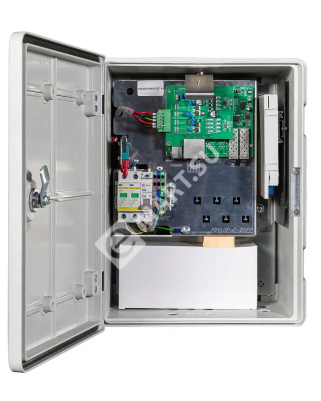 Kommutator-ulichnyy-Mastermann-MM4GPoE_2SFP-_2_